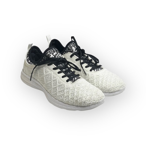 APL 𖤐 TechLoom Phantom Limited Edition Sneaker 𖤐 White Black Print 𖤐 10.5M 𖤐 - Picture 10 of 16